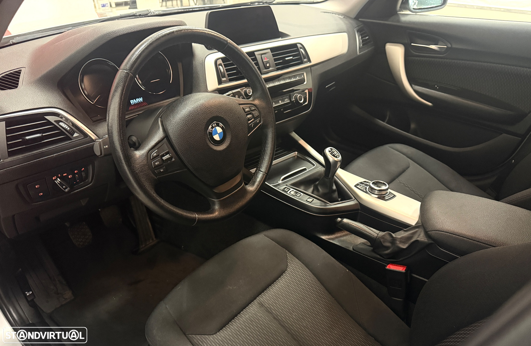 BMW 116 i Line Urban - 5