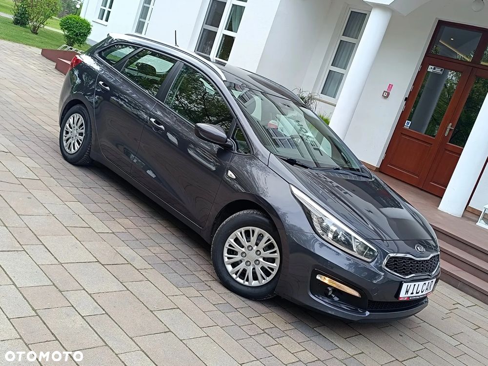 Kia Ceed 1.6 CRDi L - 11