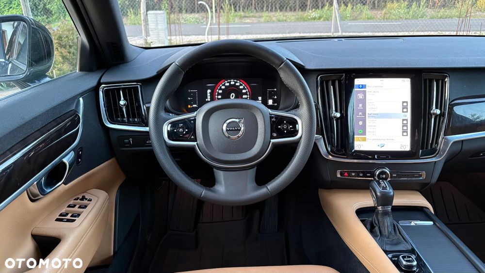 Volvo S90 D4 Momentum - 17