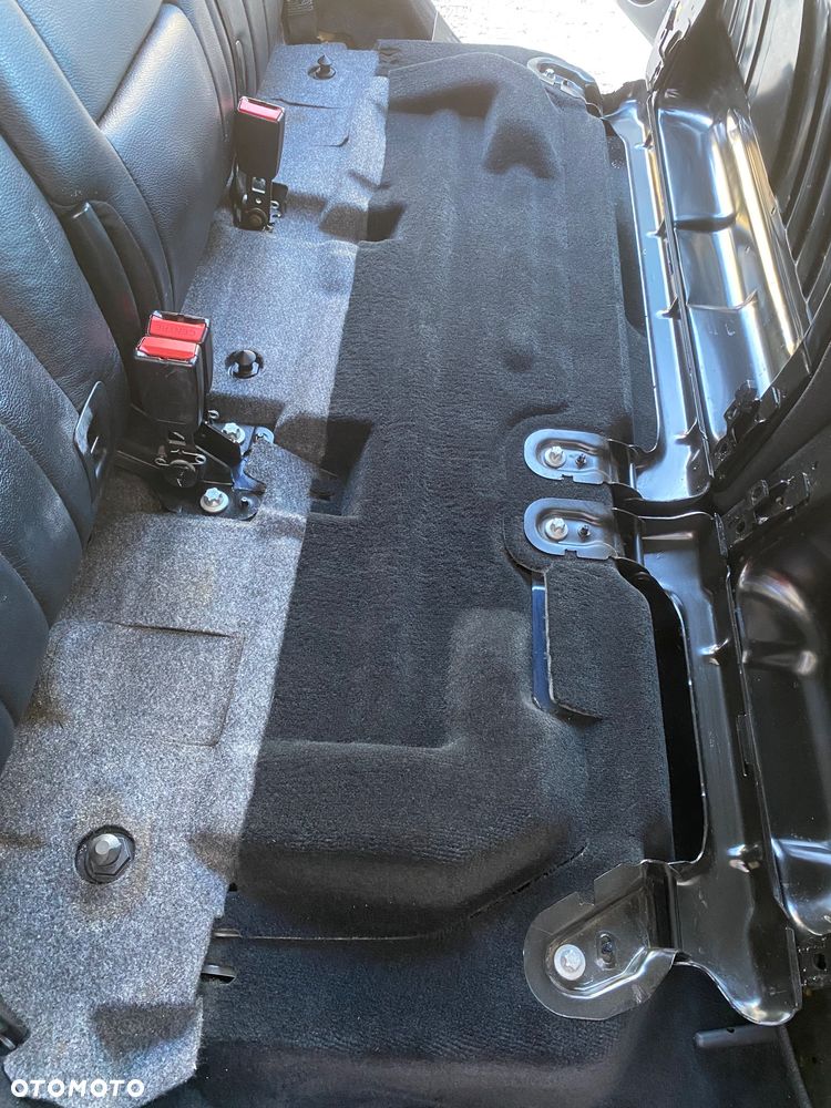 Mercedes-Benz ML 350 BlueTec 4-Matic - 23