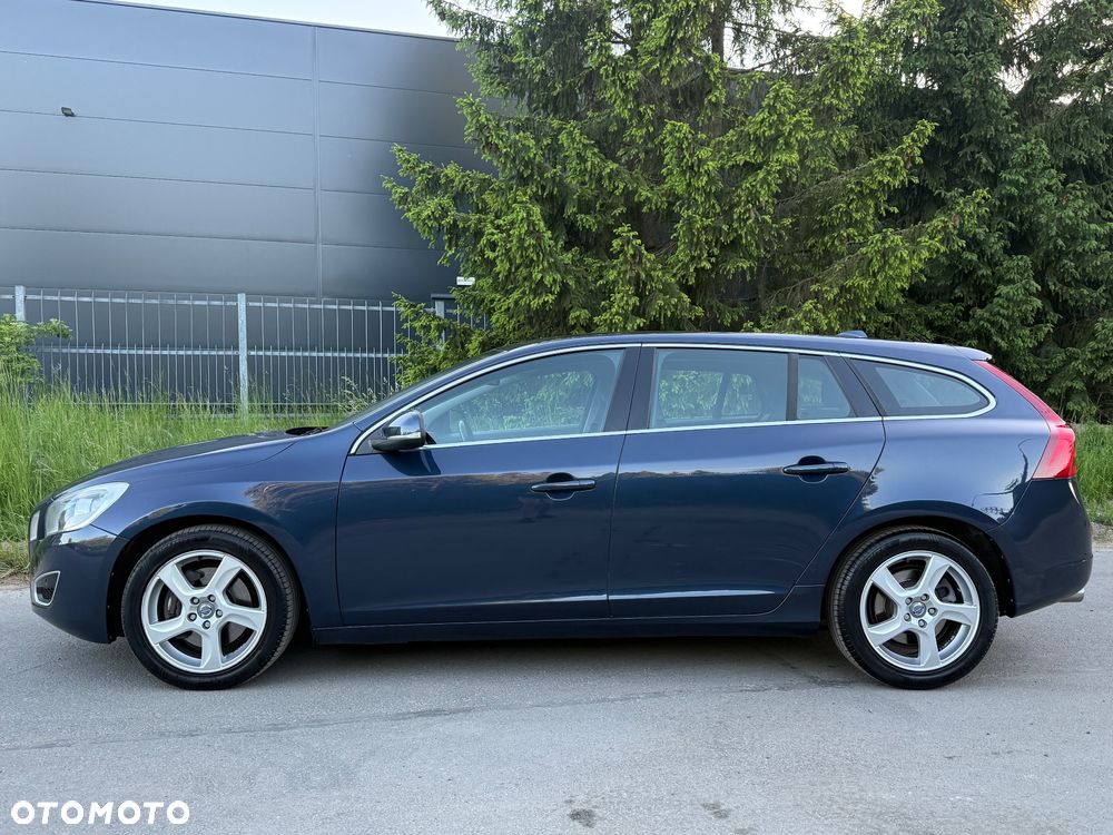 Volvo V60 2.0T - 11