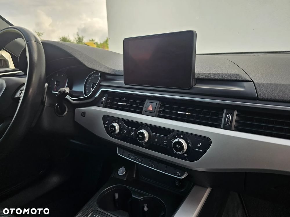 Audi A4 Avant 2.0 TDI S tronic - 17