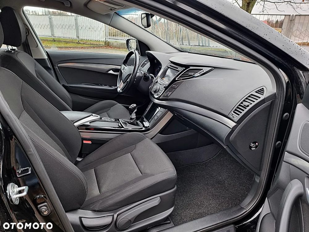 Hyundai i40 i40cw 1.6 Fifa World Cup Edition - 6