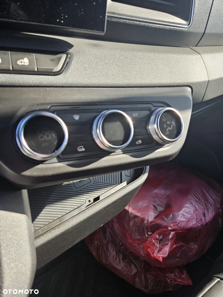 Renault Master RED VAN L3H2 - 11
