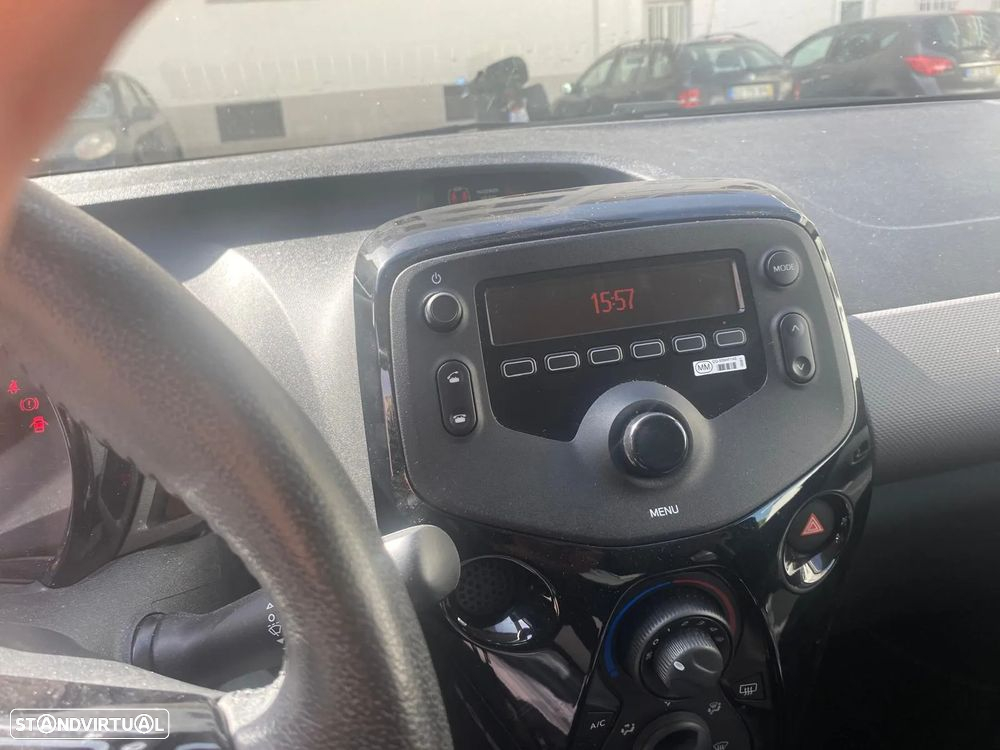Peugeot 108 1.0 VTi Allure - 10