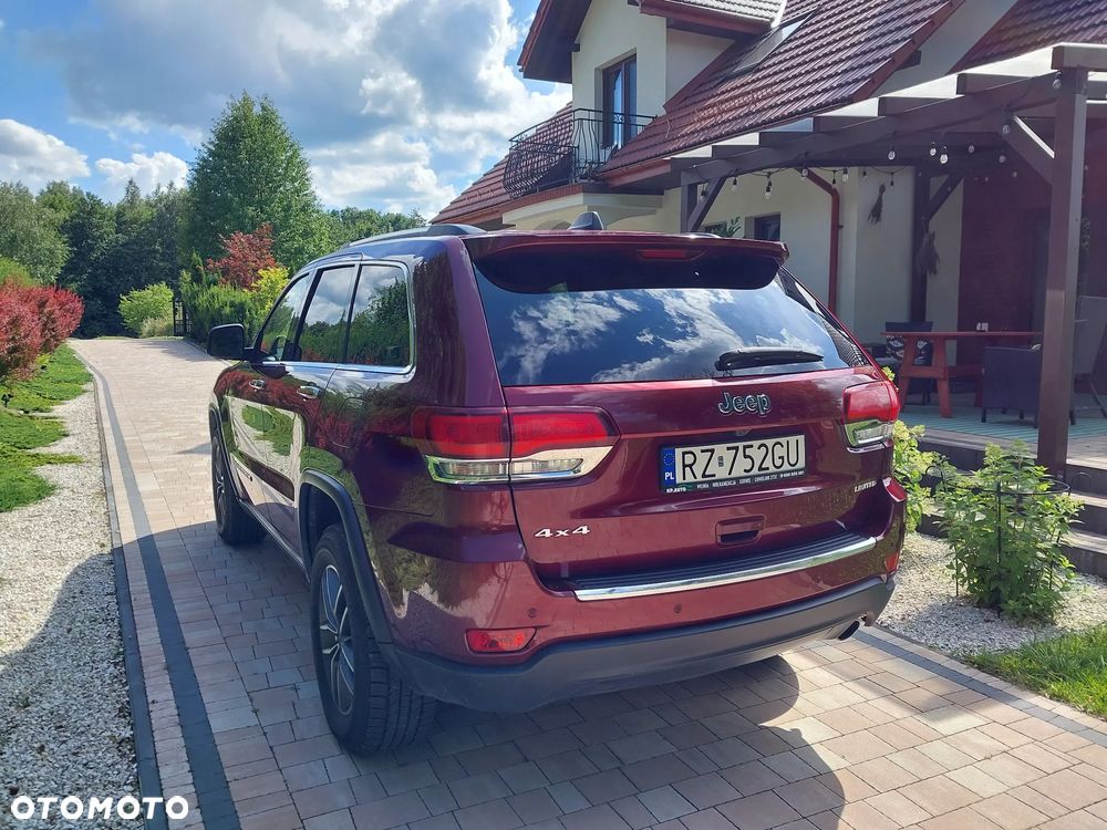 Jeep Grand Cherokee - 9