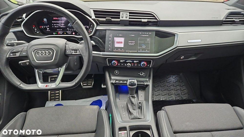 Audi Q3 Sportback - 13