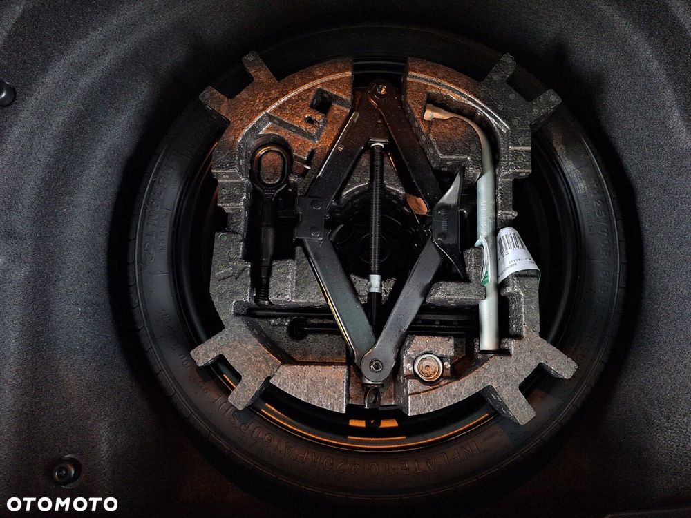 Volkswagen Passat - 41