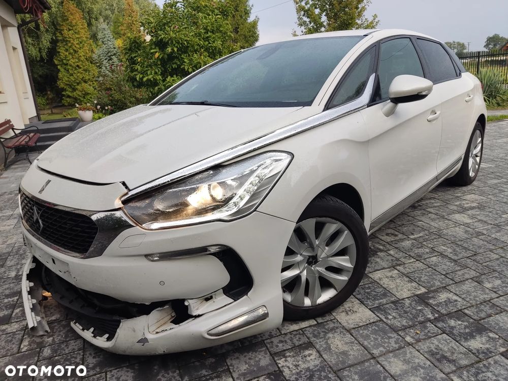 Citroën DS5 1.6 THP Chic S&S EAT6 - 1