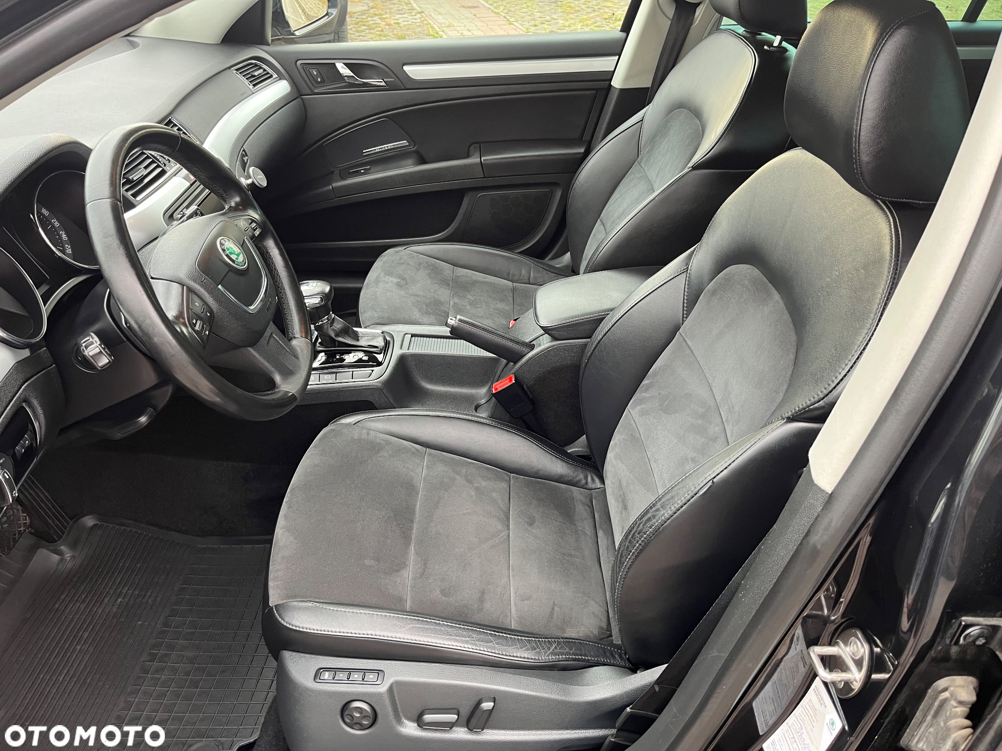Skoda Superb 1.8 TSI DSG Elegance - 15