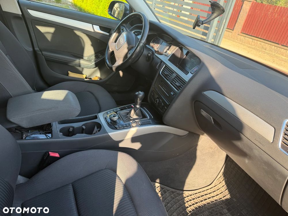 Audi A4 Avant - 13