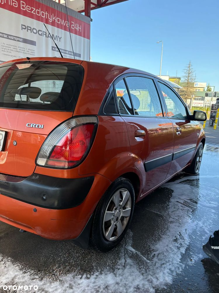 Kia Rio 1.5 CRDi City - 10