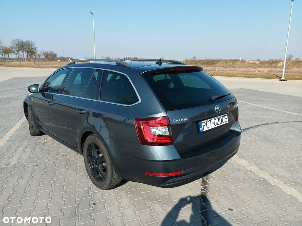 Skoda Octavia Combi 2.0 TSI DSG L&K - 12