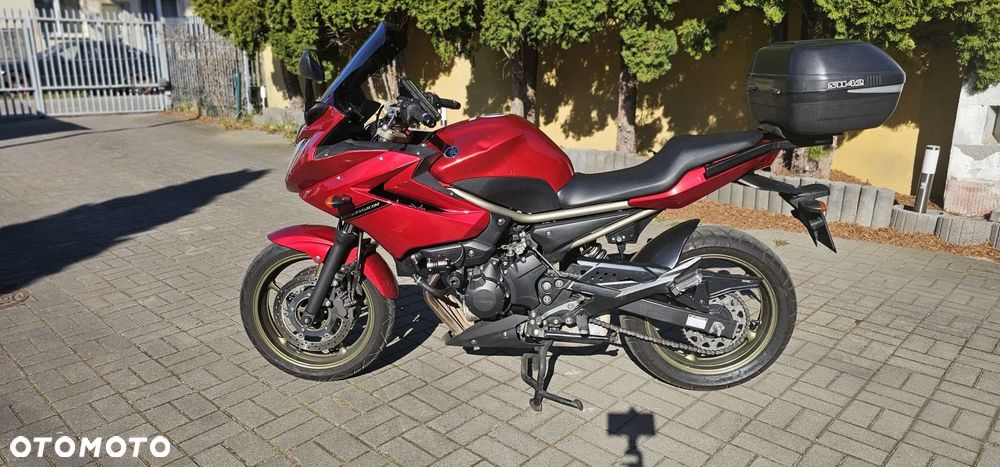 Yamaha XJ - 6