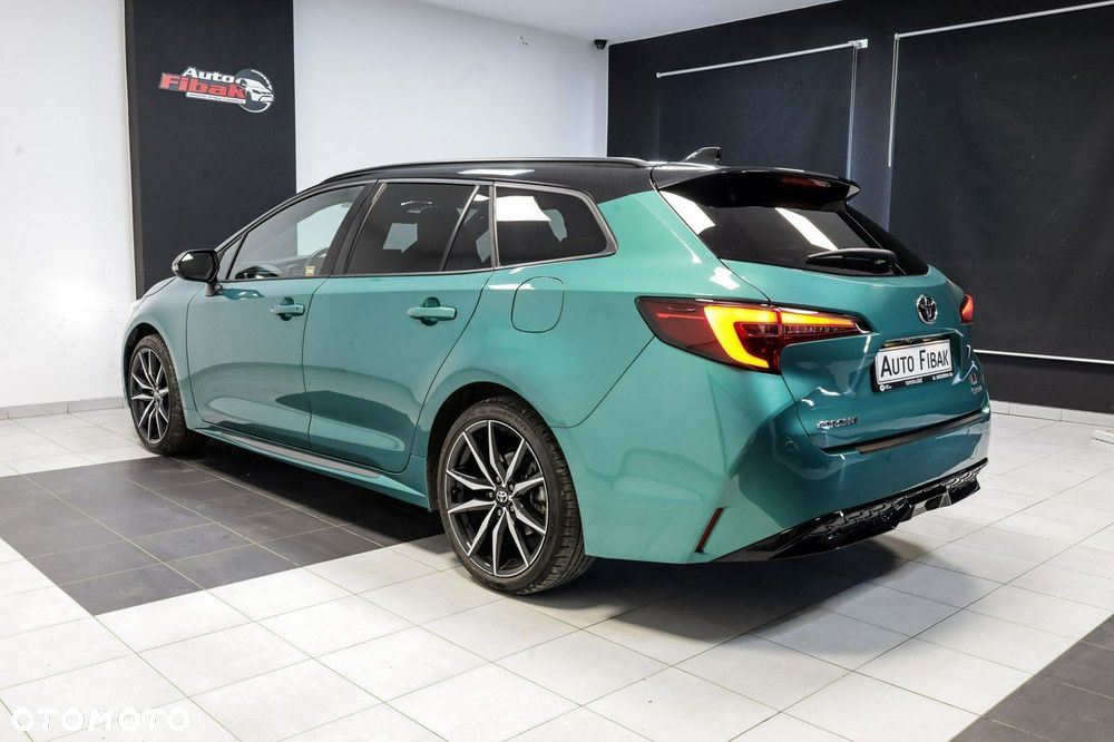 Toyota Corolla - 12