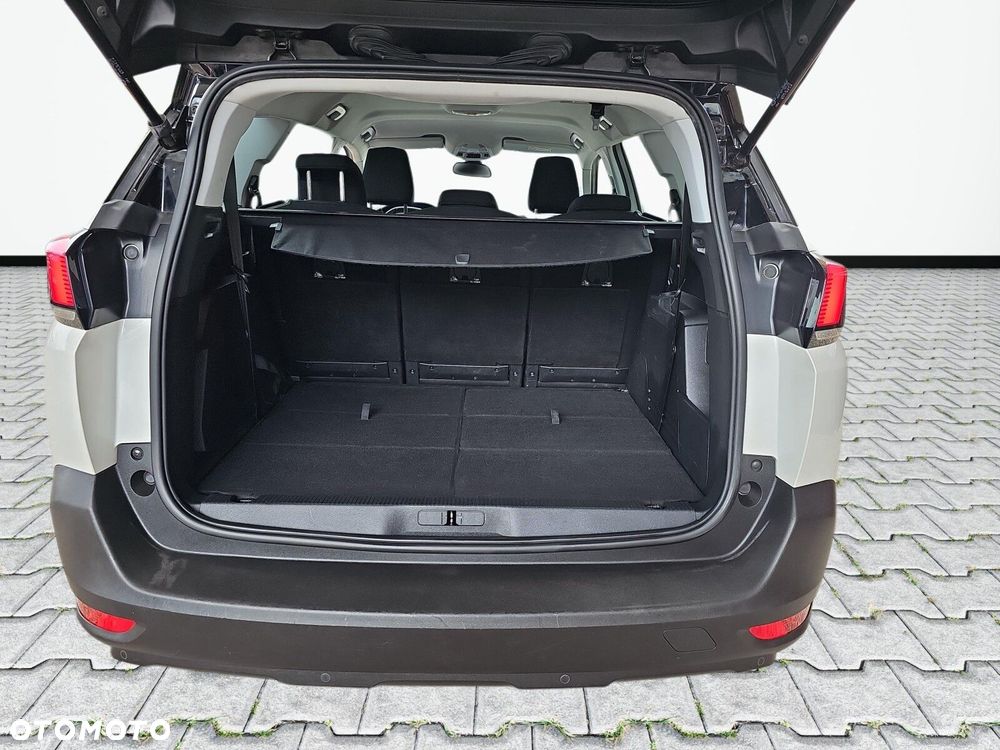Peugeot 5008 - 37