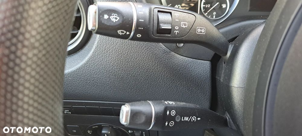 Mercedes-Benz Vito Tourer Base 447.701 - 33