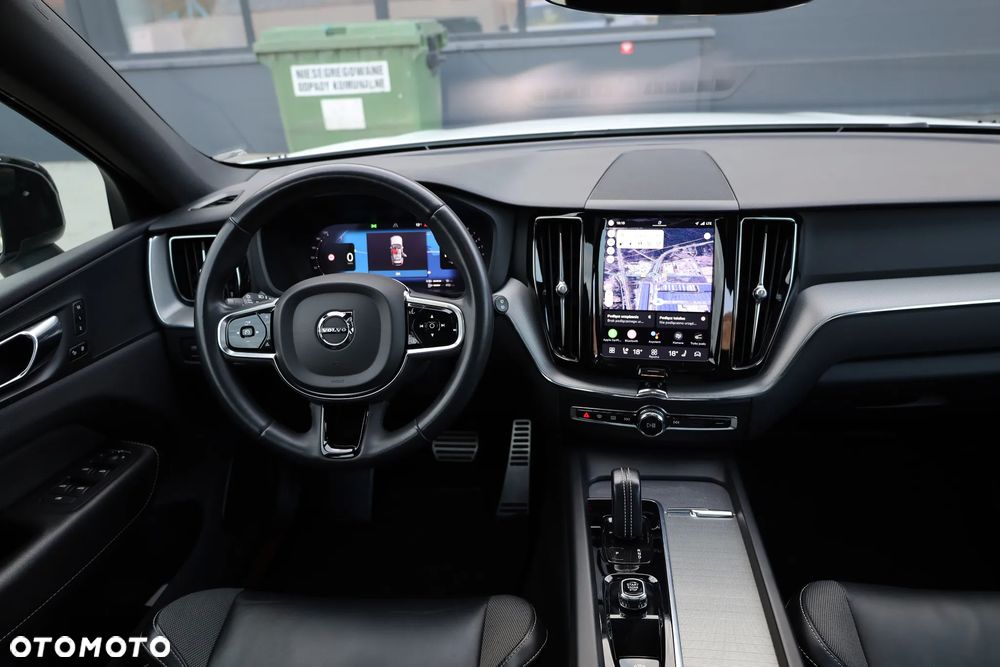 Volvo XC 60 T6 AWD Recharge Geartronic RDesign - 29