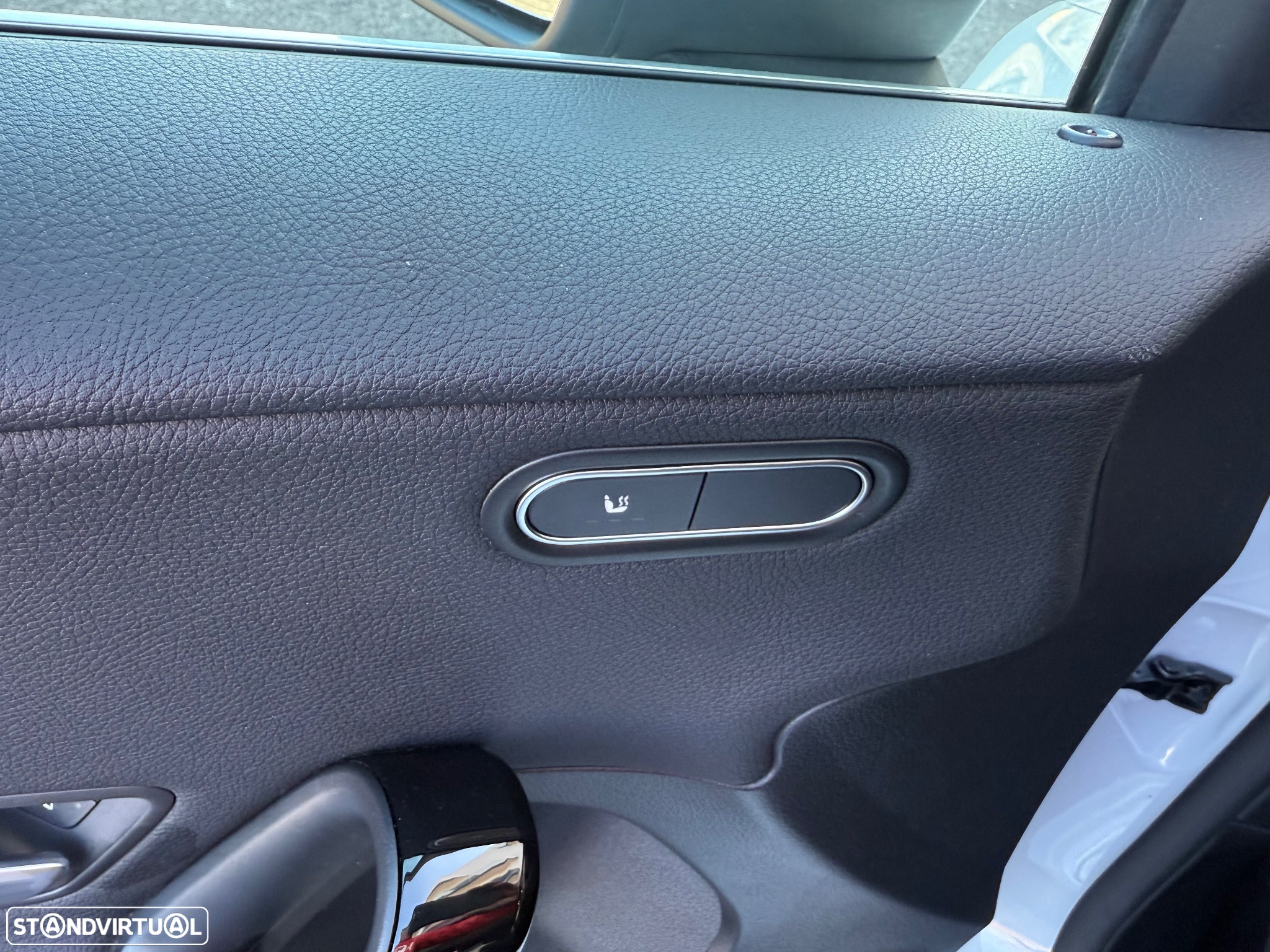 Mercedes-Benz A 180 d 7G-DCT Progressive - 24