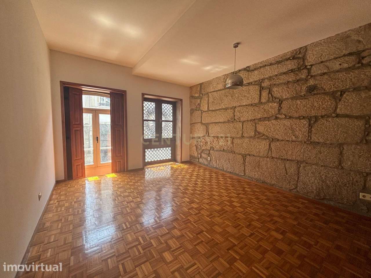 T0 Rua de Álvares Cabral, 371 – Porto | 54,30 m² - Grande imagem: 2/12