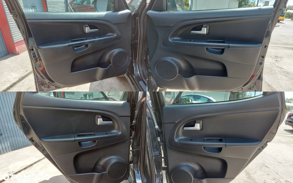 Kia Venga 1.6 CVVT Platinum Edition - 31