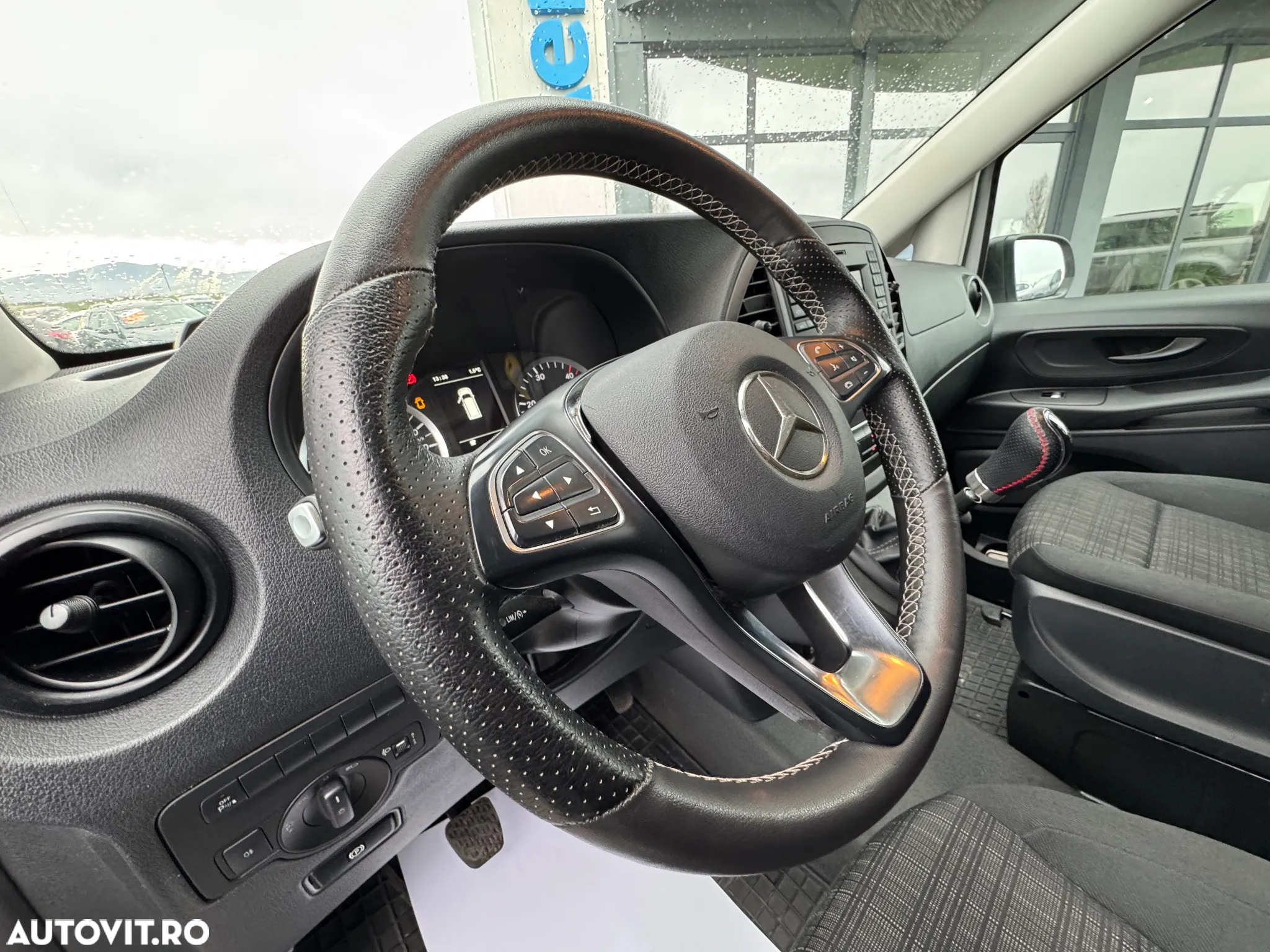 Mercedes-Benz Vito - 17