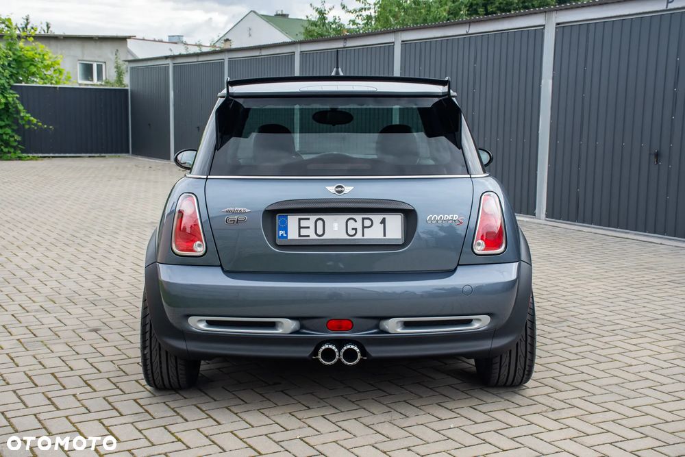 MINI John Cooper Works - 10