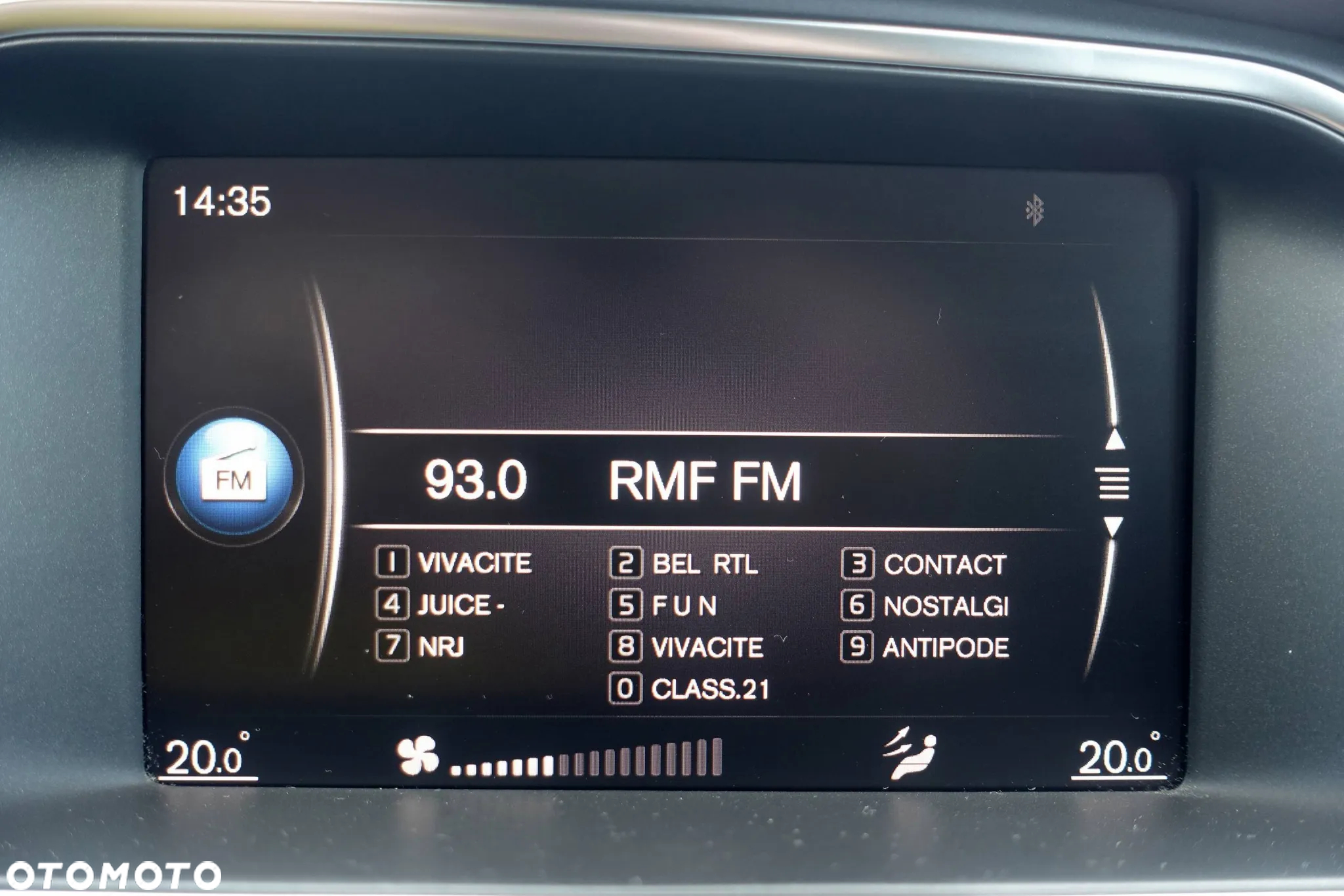 Volvo V40 D2 Momentum - 17