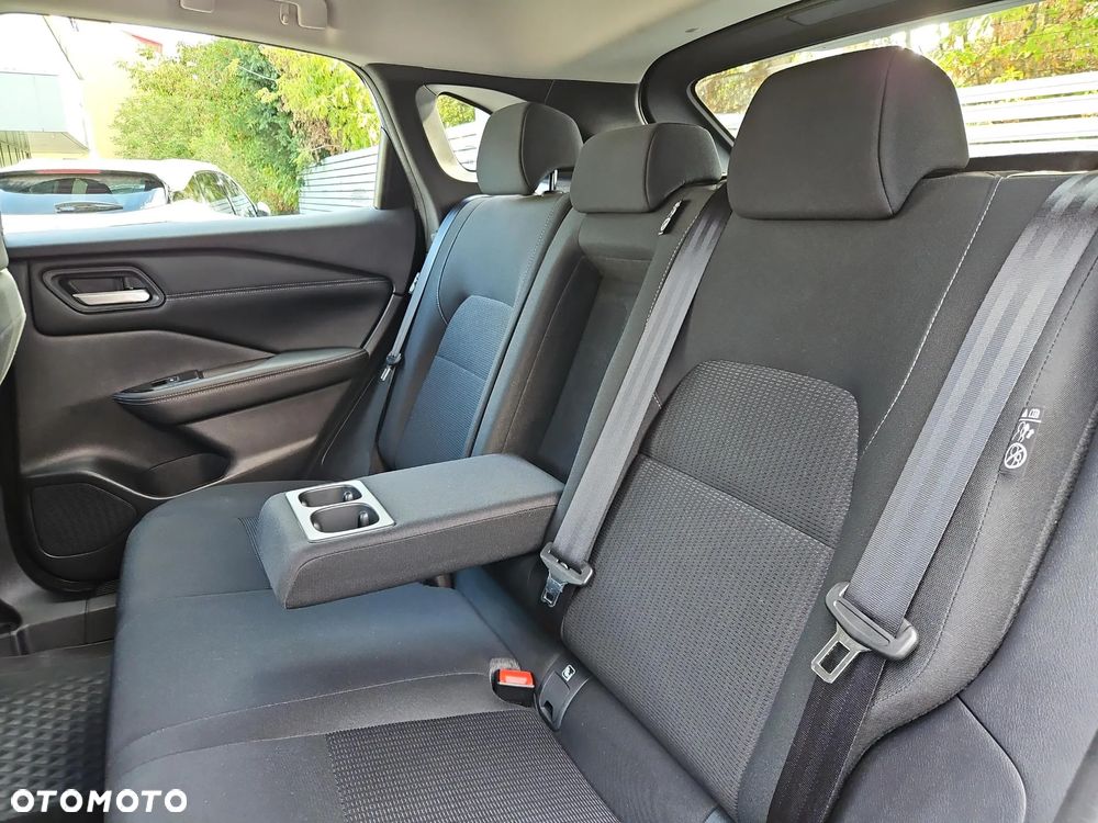Nissan Qashqai 1.3 DIG-T mHEV Acenta Xtronic - 17