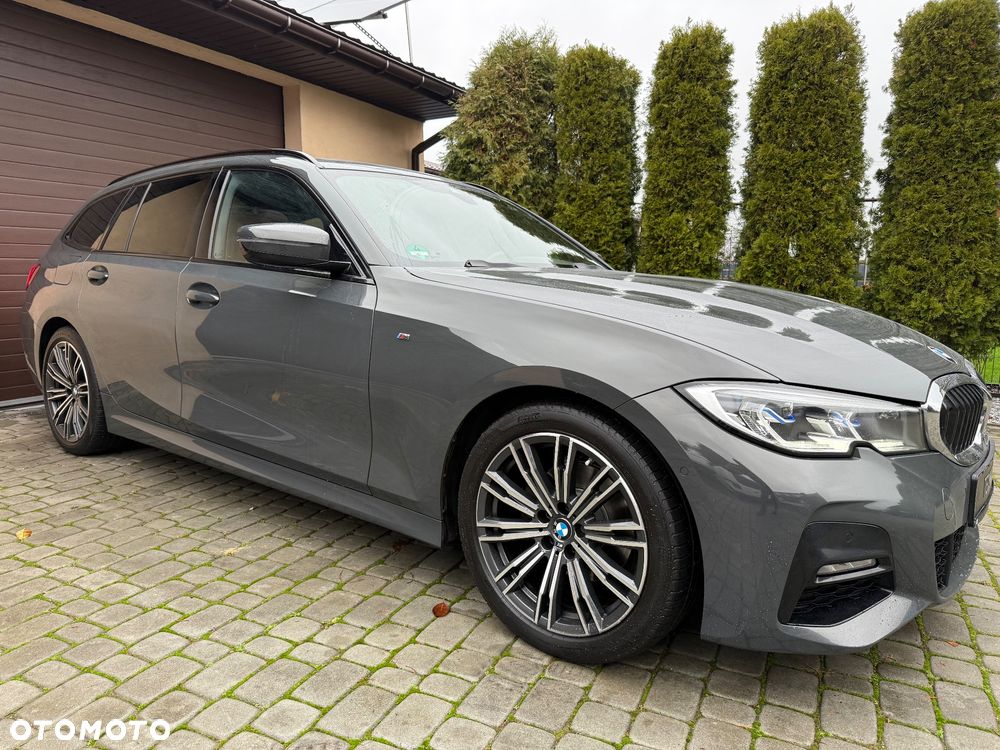 BMW Seria 3 320d M Sport - 6