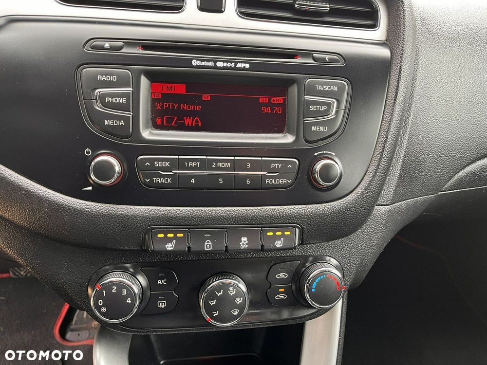 Kia Ceed 1.6 GDI Dream Team Edition - 17