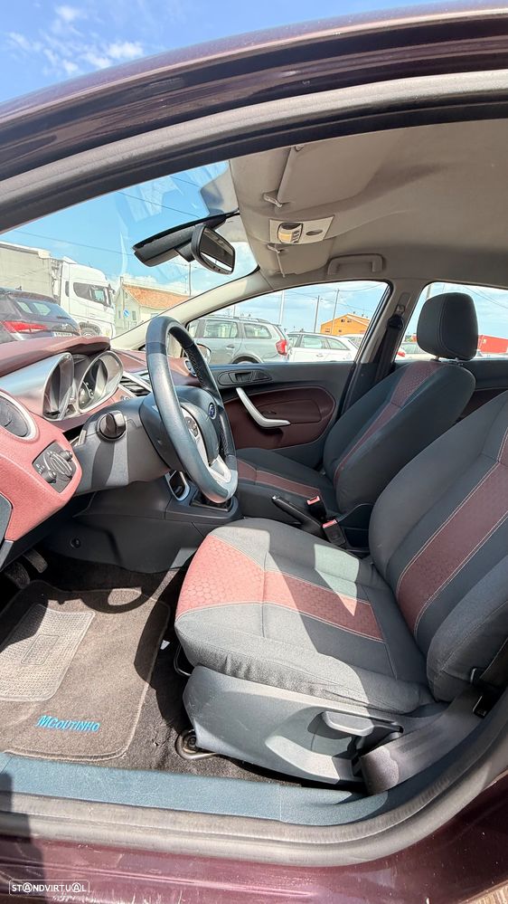 Ford Fiesta 1.4 TDCI Titanium - 10