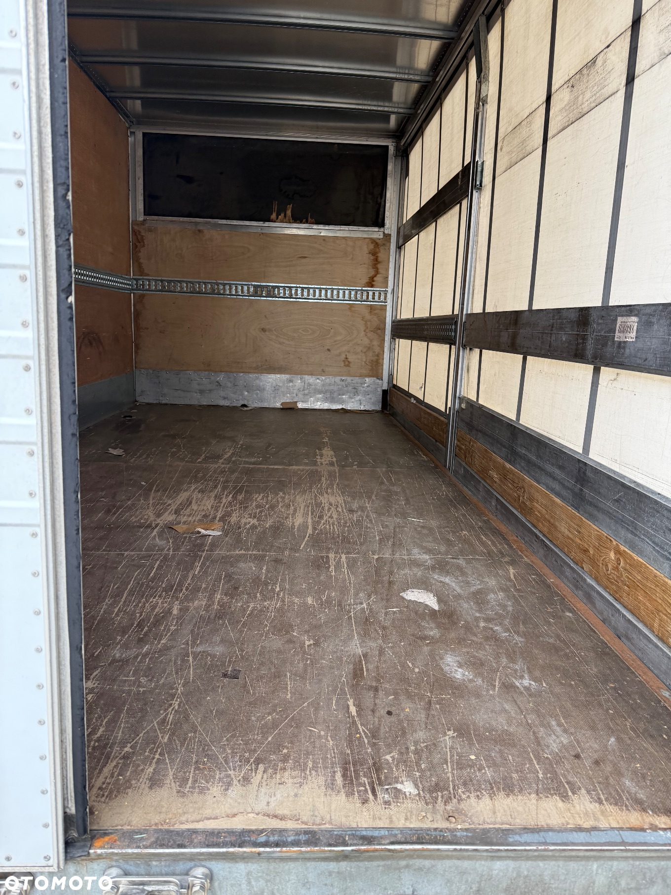Iveco Daily winda 2,3 kontener - 10