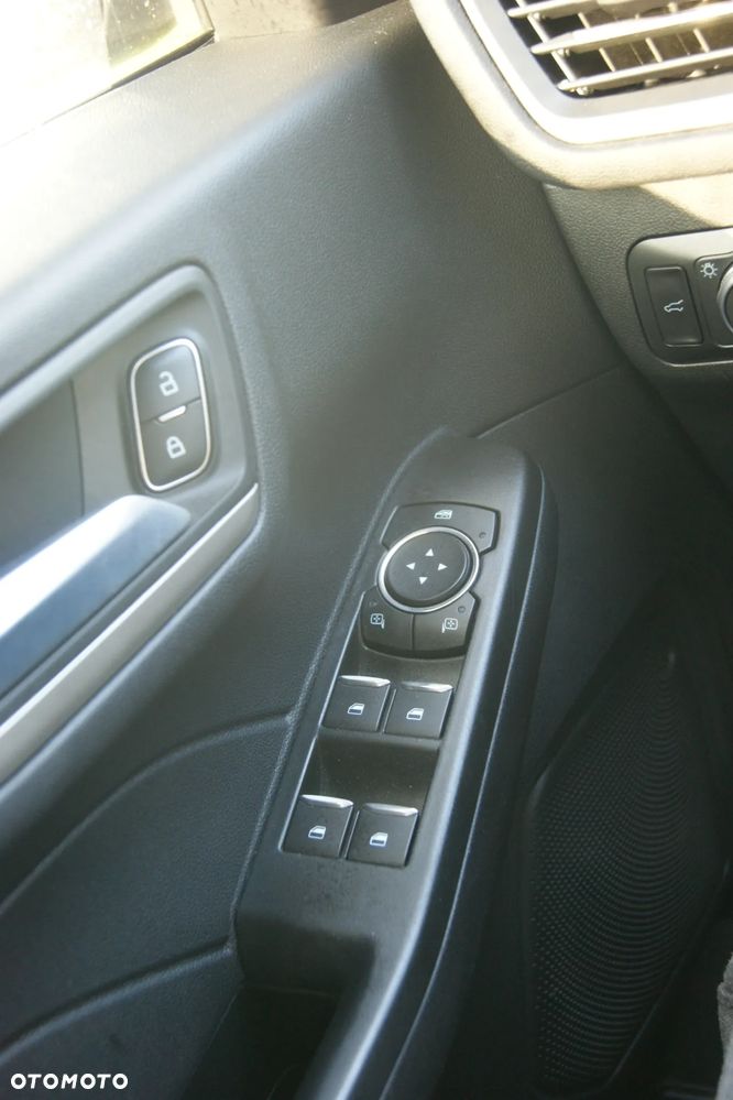 Ford Escape 1.5 EcoBoost AWD SE - 33
