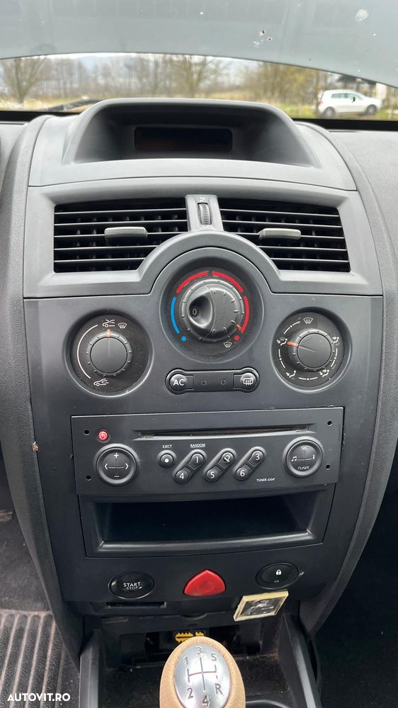 Renault Megane II Sedan 1.5 dCi Influence - 14