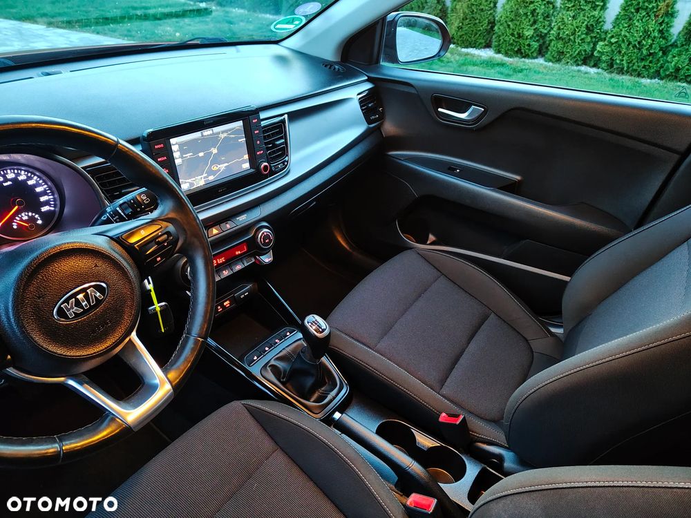 Kia Rio - 22