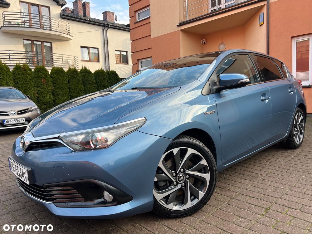 Toyota Auris 1.8 HSD Sol - 6