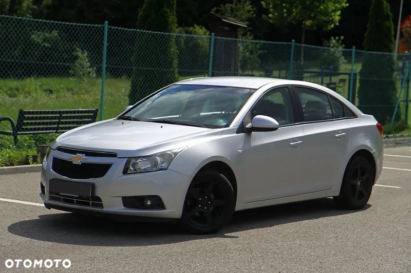 Chevrolet Cruze 1.8 LS - 1