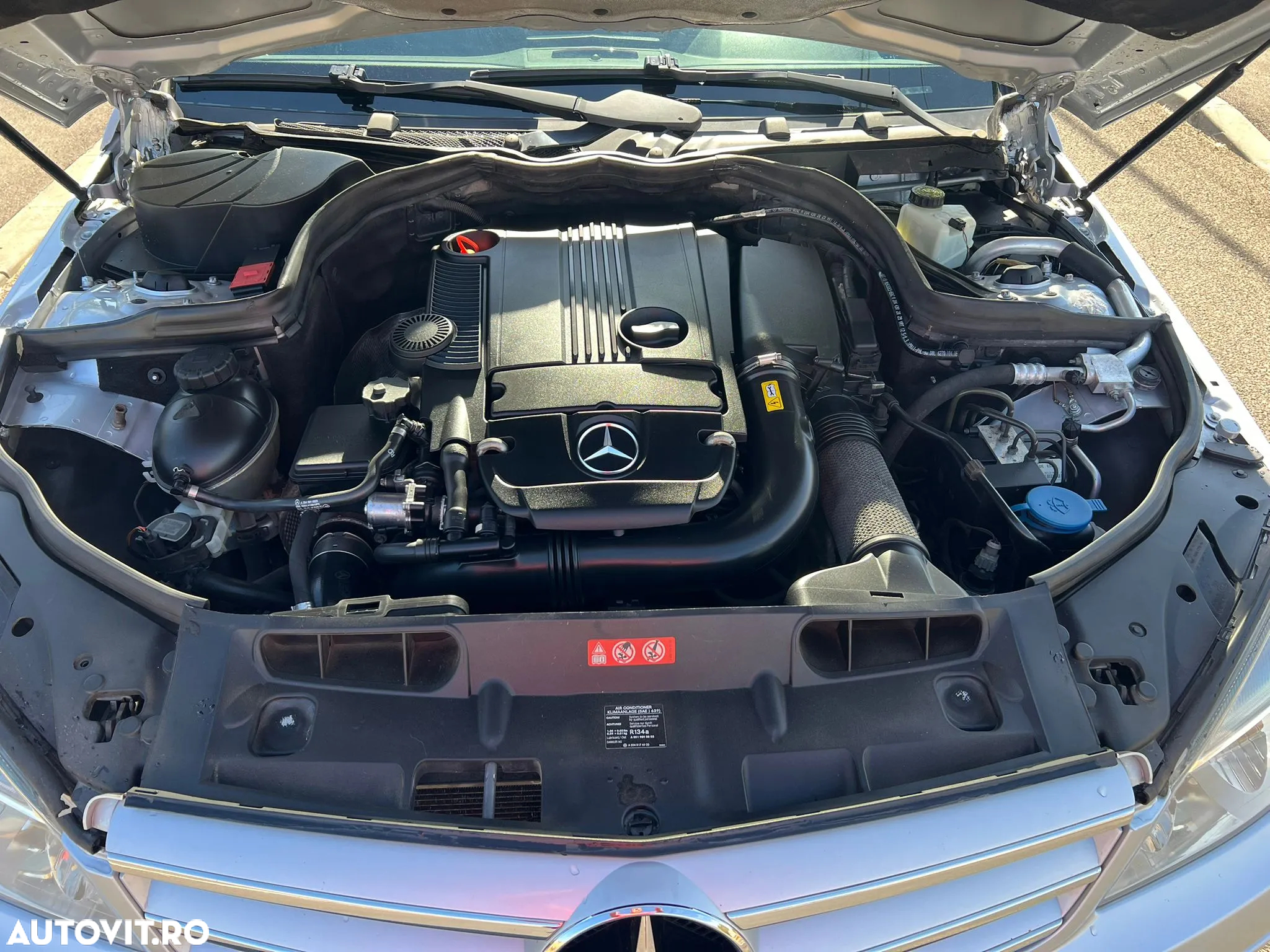 Mercedes-Benz C 180 T CGI Automatik BlueEFFICIENCY Elegance - 9