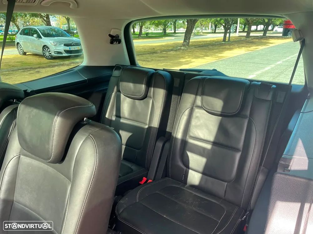 VW Sharan 2.0 TDI Blue Highline DSG - 13