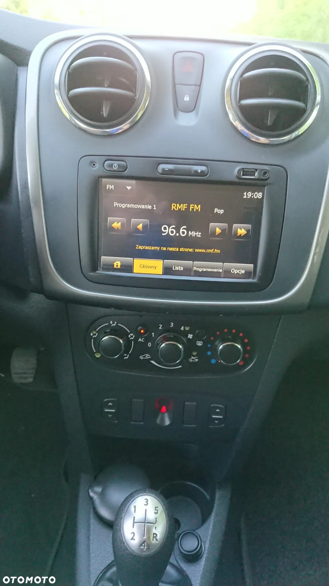 Dacia Logan MCV 1.2 16V 75 Essentiel - 8