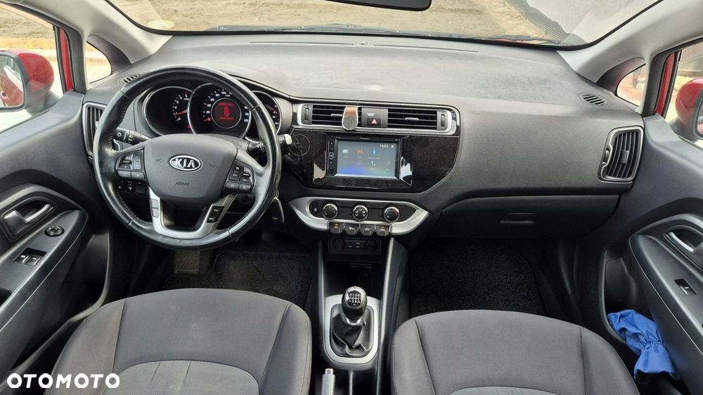 Kia Rio 1.4 crdi Business Line - 12