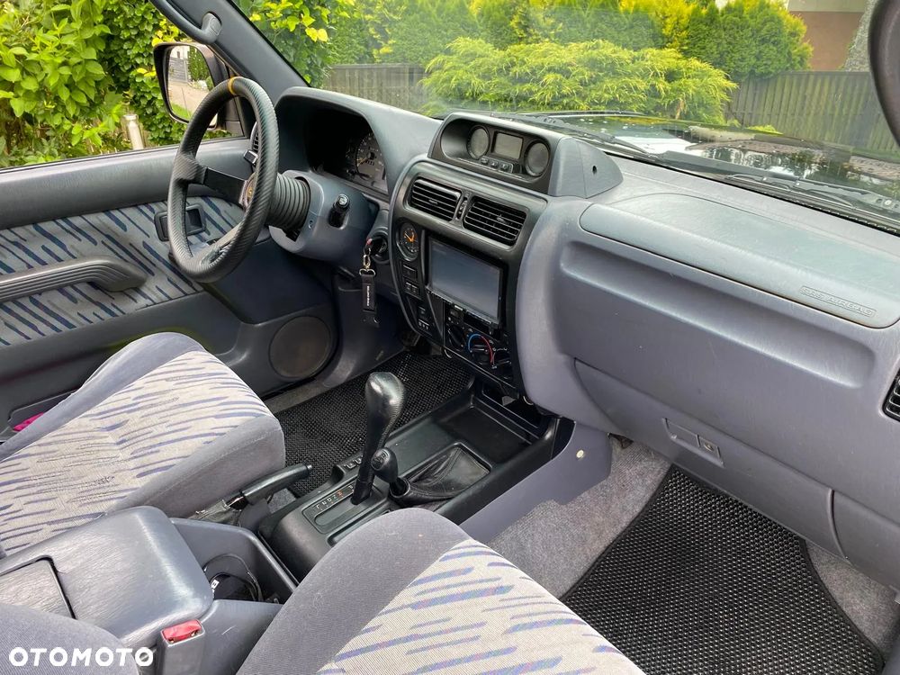 Toyota Land Cruiser - 21