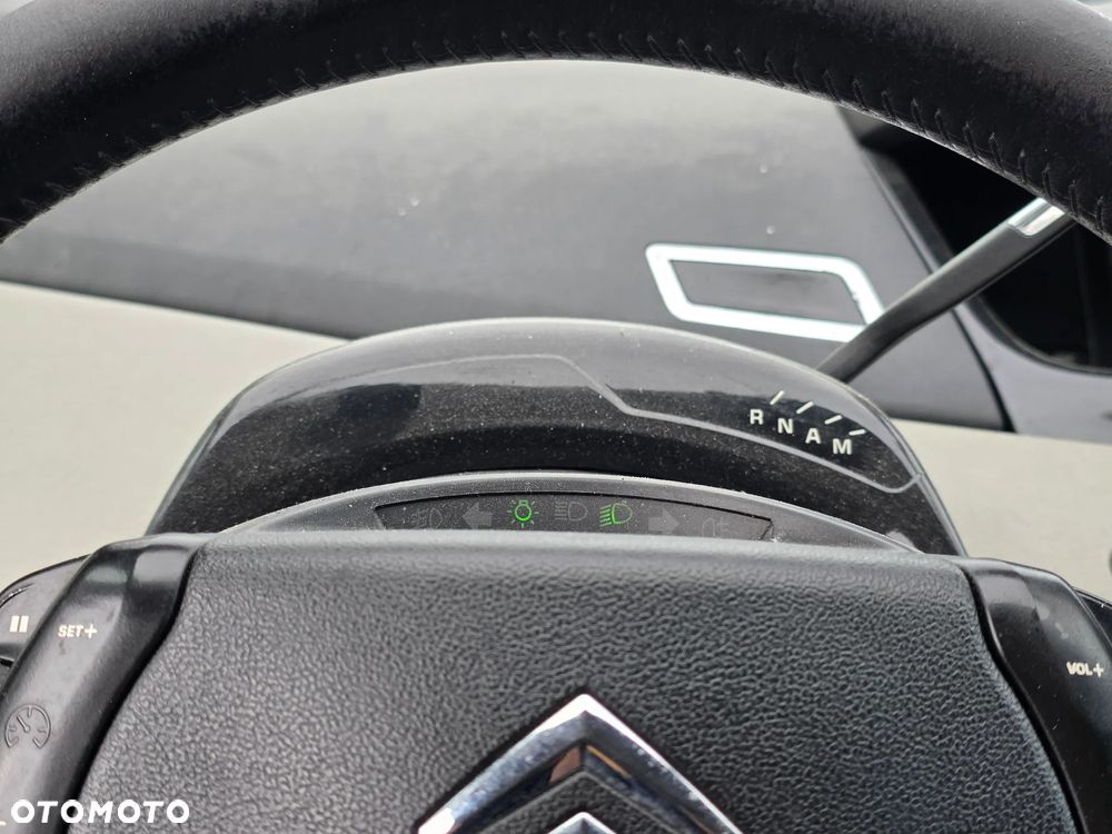 Citroën C4 Picasso 2.0 HDi Equilibre Exclusive MCP - 16