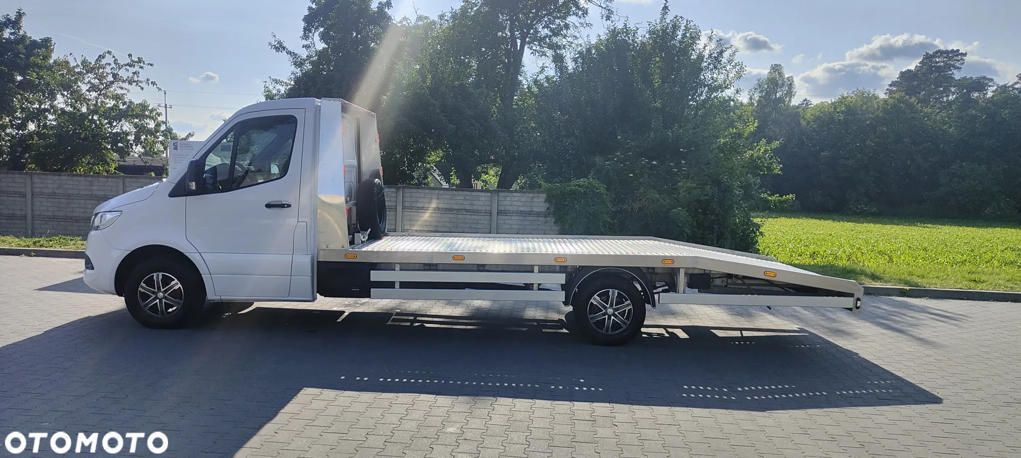 Mercedes-Benz Sprinter - 4