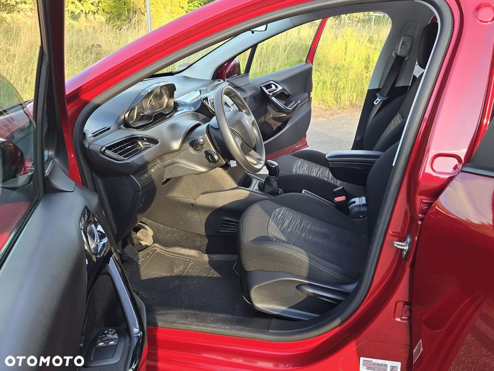 Peugeot 208 1.2 PureTech Active - 5
