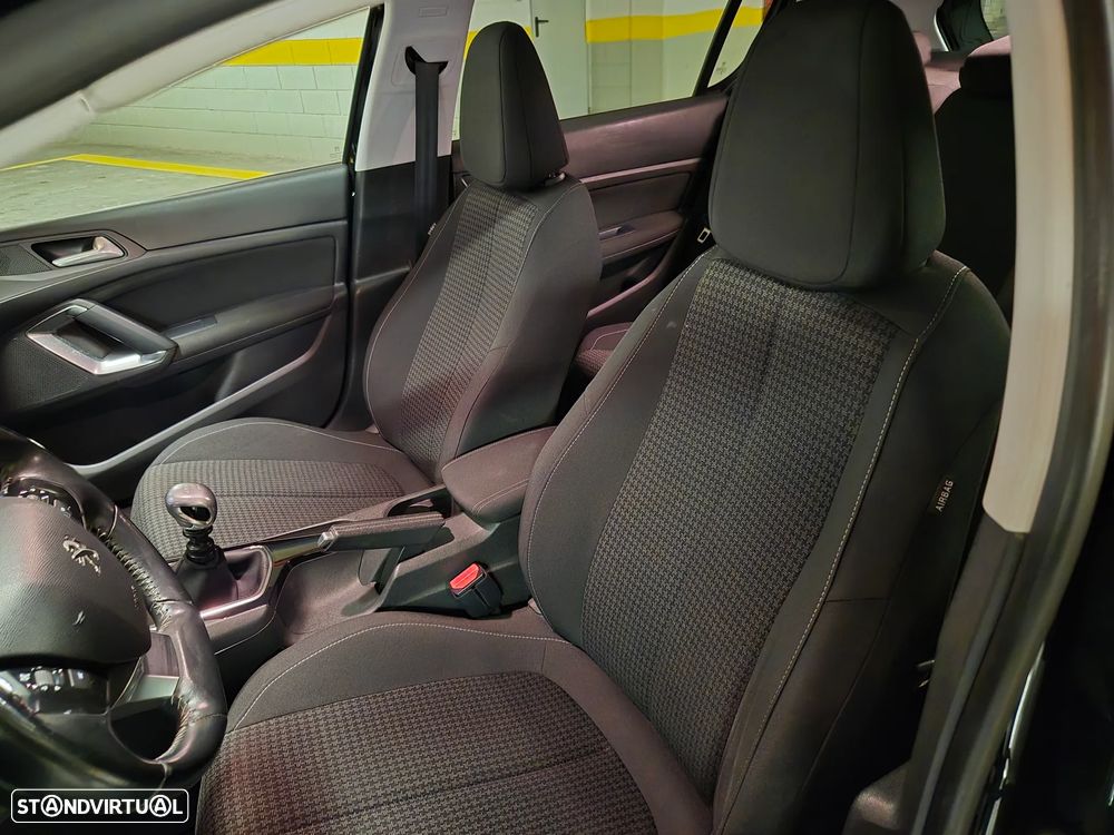Peugeot 308 1.6 BlueHDi Style J17 - 30