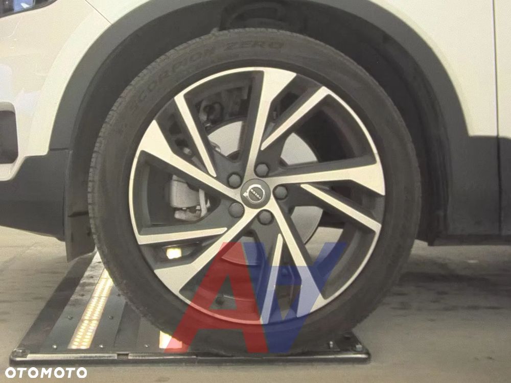 Volvo XC 40 T5 AWD Geartronic R-Design - 18