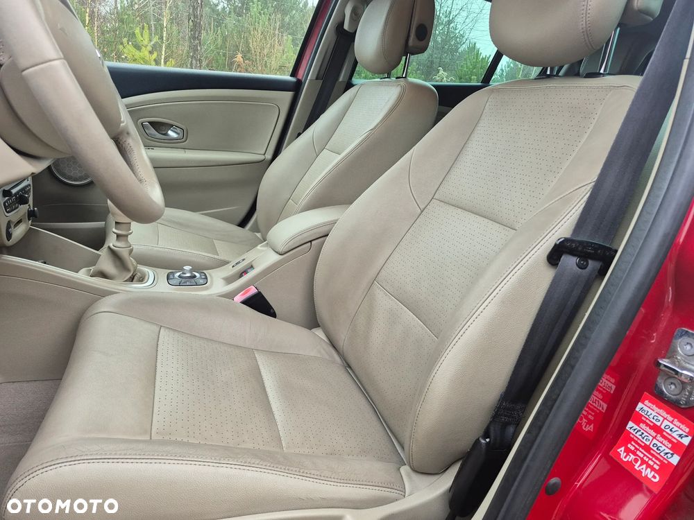 Renault Megane TCe 130 Night and Day - 13