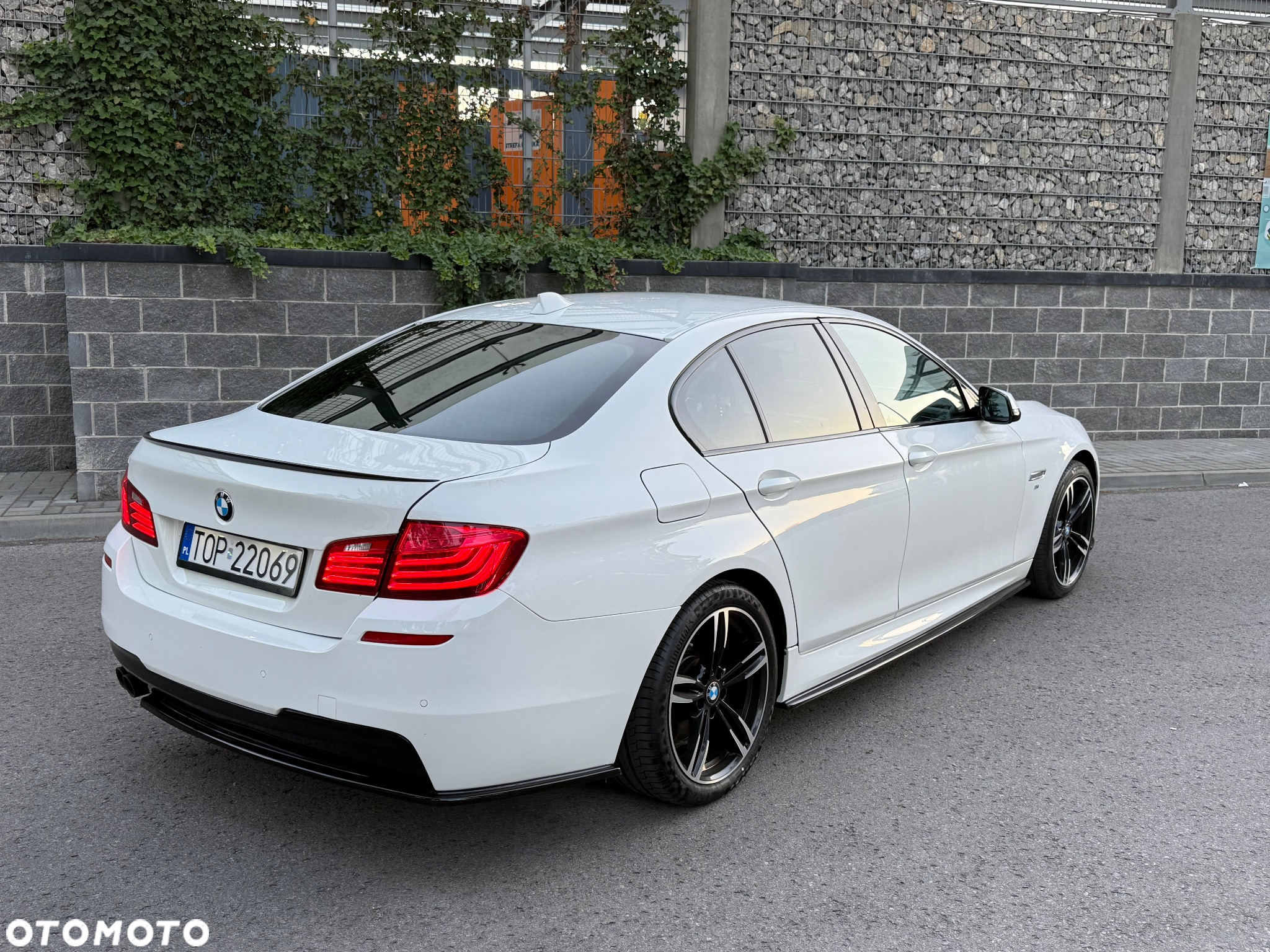 BMW Seria 5 520d xDrive - 9